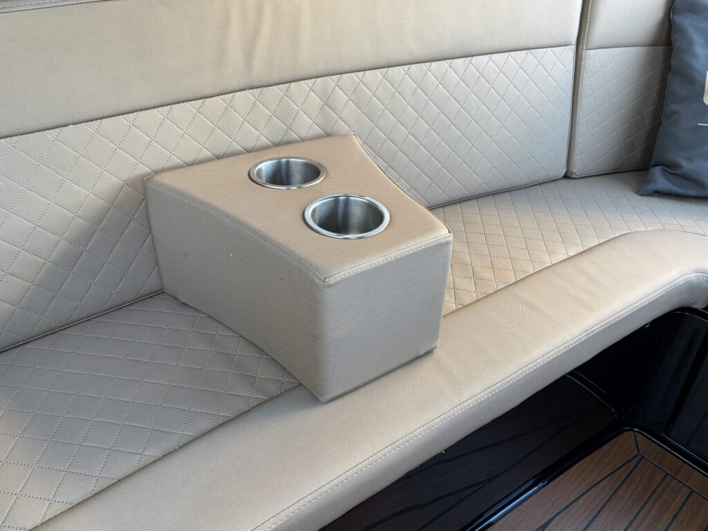 Lifestyle 600 Tender armsteunen met bekerhouders