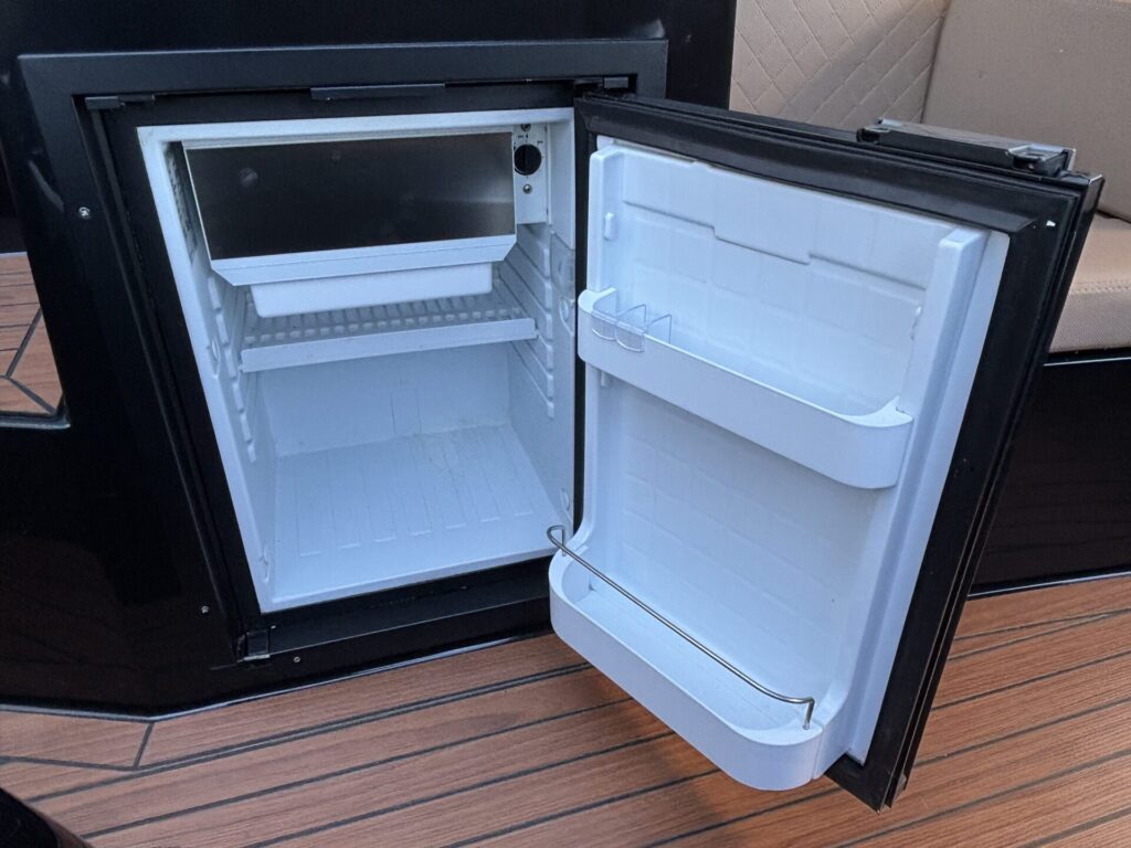 Lifestyle 600 Tender koelkast open