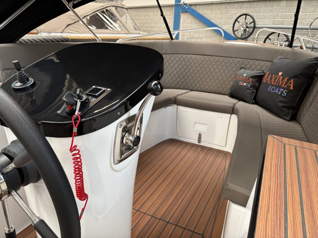Maxima 620 Retro MC finteak bruin