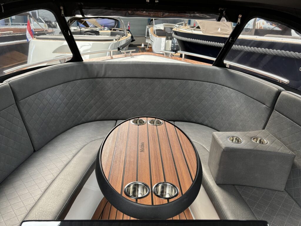 Maxima 630 Tender showroom rondzit