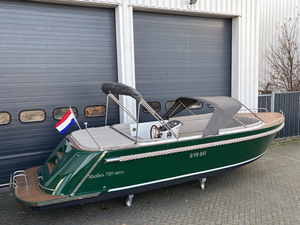 Maxima 720 Retro schuin achter aanzicht