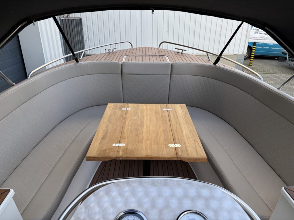 Maxima 720 Retro teaktafel uitgeklapt