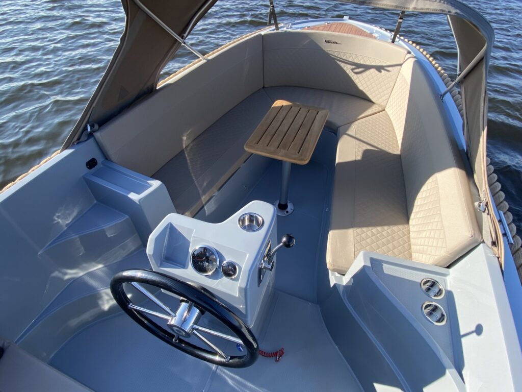 Topcraft 565 Tender varend Kuip