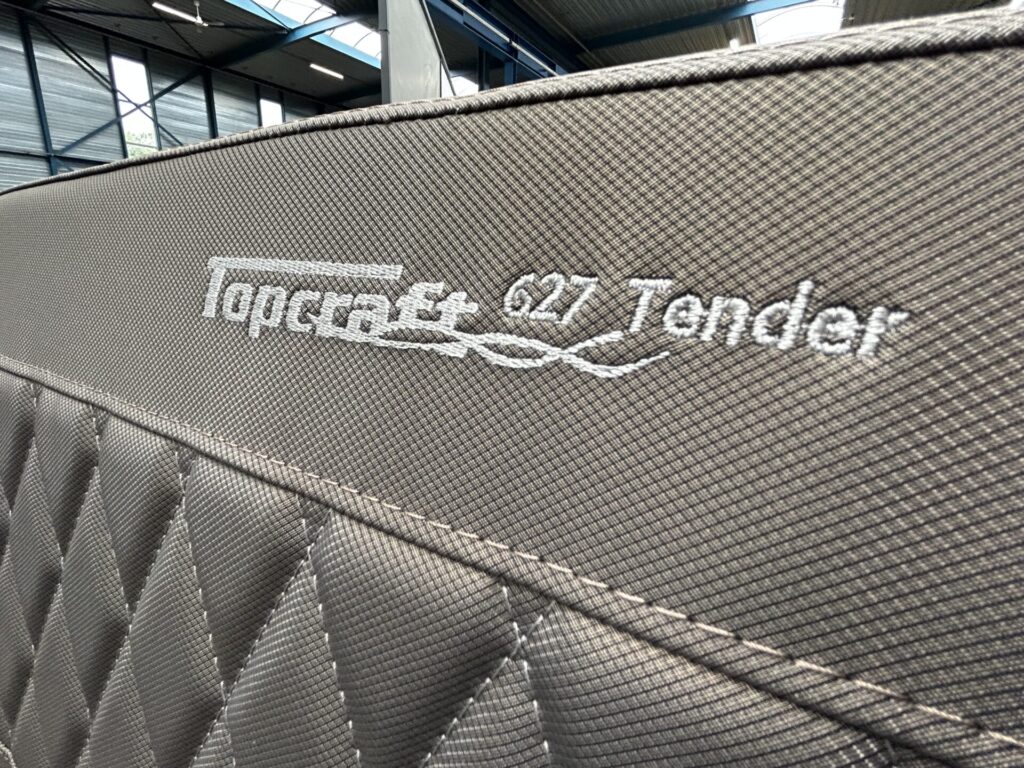 Topcraft 627 Tender logo op kussen