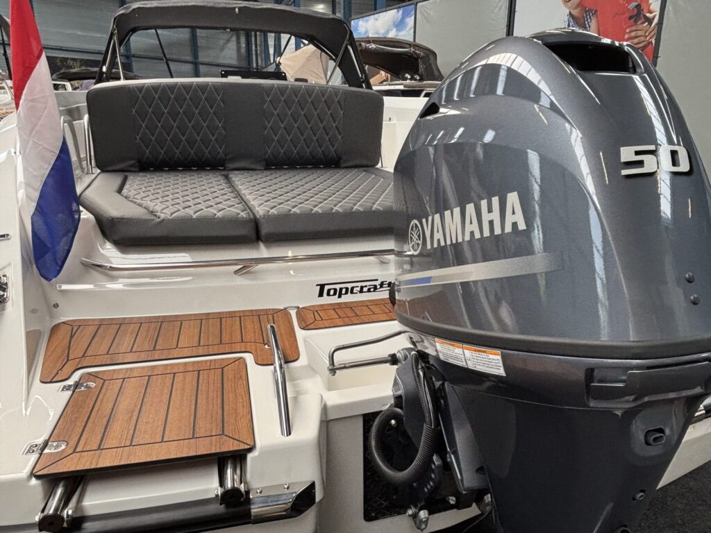 topcraft 627 tender achterzijde