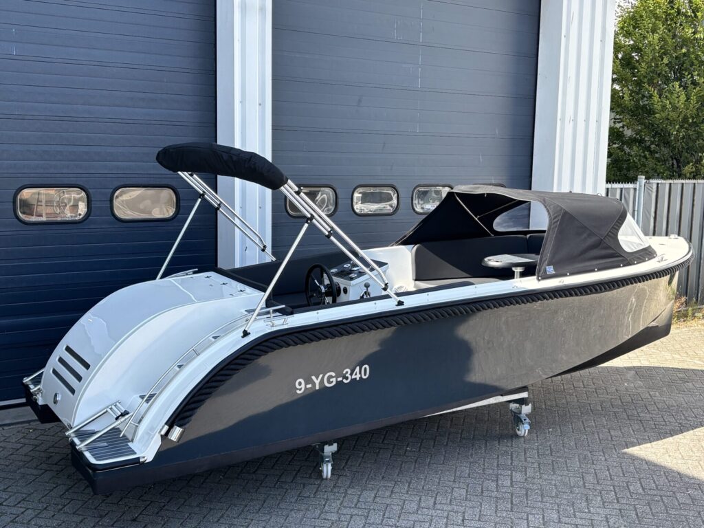 Royal Ruyter 650
