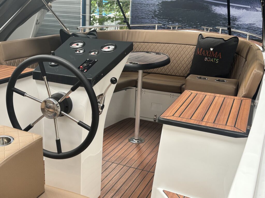 Maxima 630 Tender stuurconsole